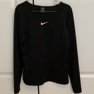 Nike Dri-fit pullover. Black